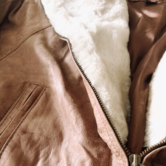 Adventure Bound by Wilsons Leather Aviator Jacket | 100% Leather - Picture 2 of 6